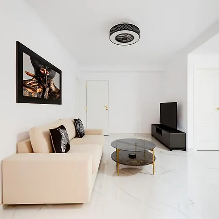 Apartament Holiday Suite Bilbao Torrevieja Exterior foto